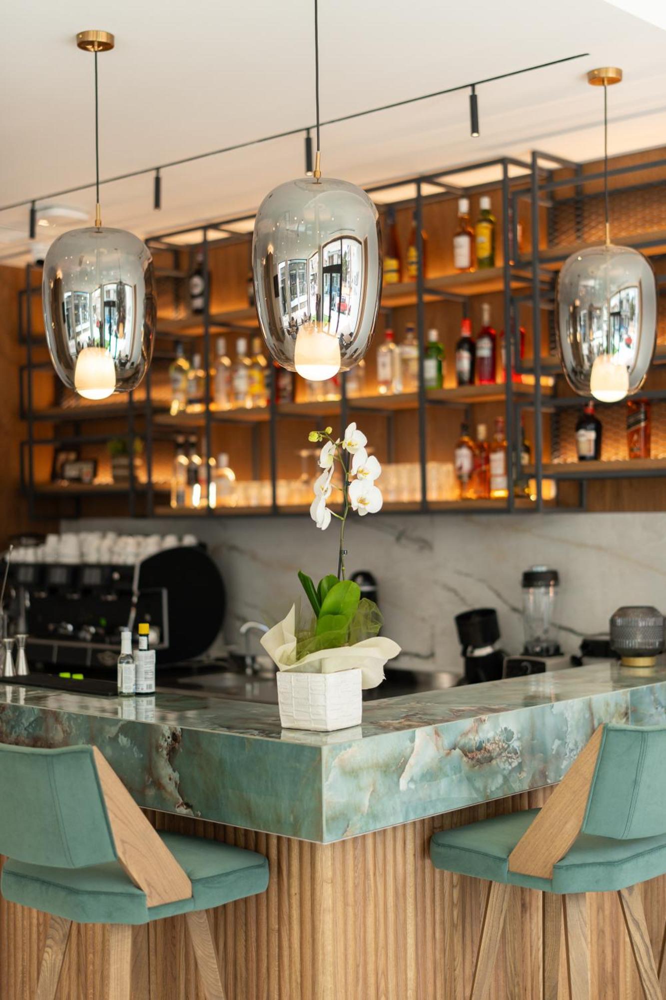 Volos Inn Hotel Zewnętrze zdjęcie
